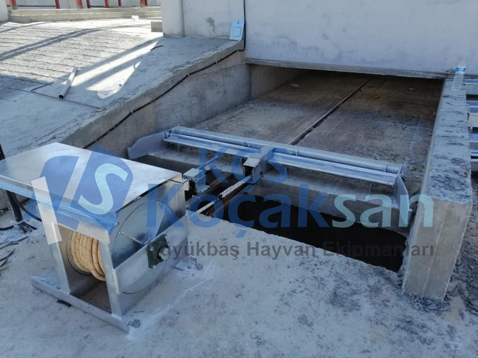 İP HALATLI GÜBRE SIYIRICI / MANURE SCRAPER